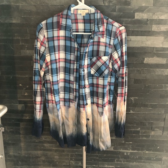 Box plaid ombré hand dyed shirt by Forever 21 SM - Picture 2 of 14